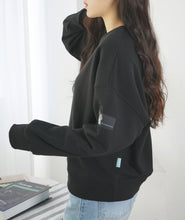 Load image into Gallery viewer, Sweet Home Woven Label Comfort Boxy Fit  SWEATSHIRT Black
